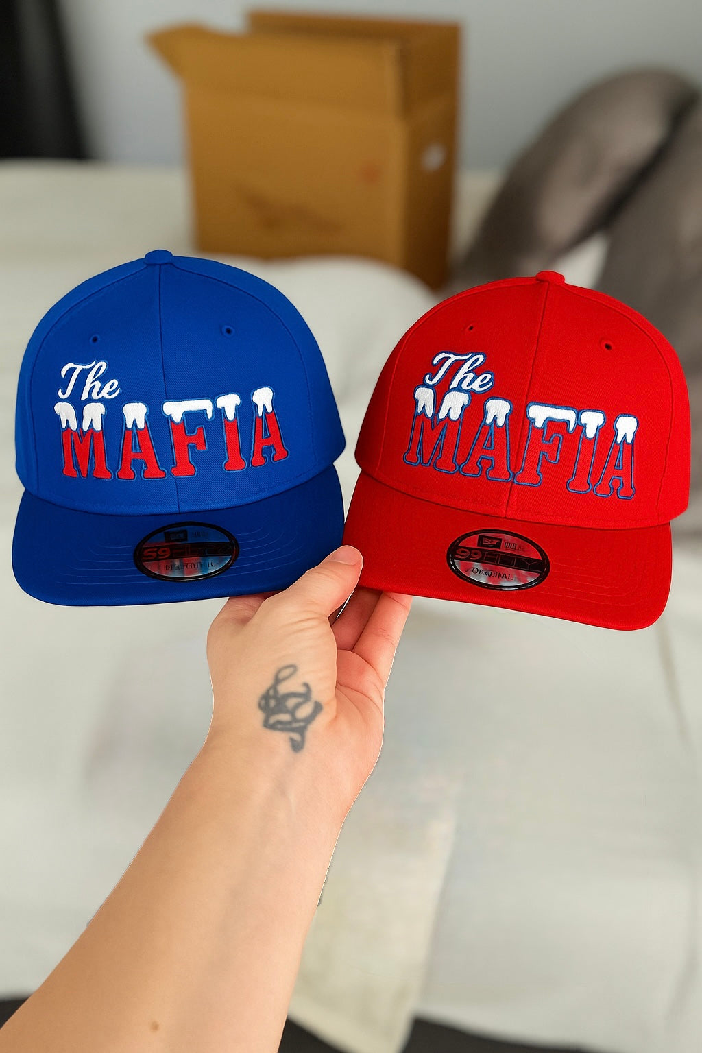 "The Mafia" snow-capped snapback - red
